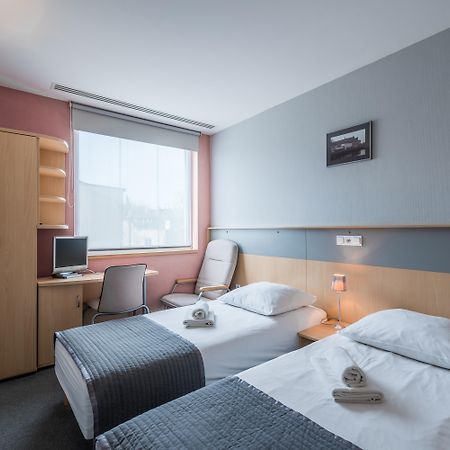 Weiser Hotel Wrocław Chambre photo