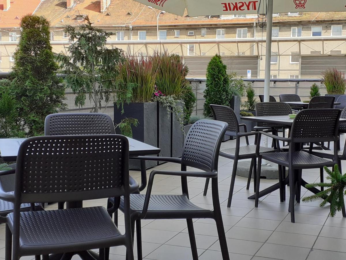 Weiser Hotel Wrocław Extérieur photo